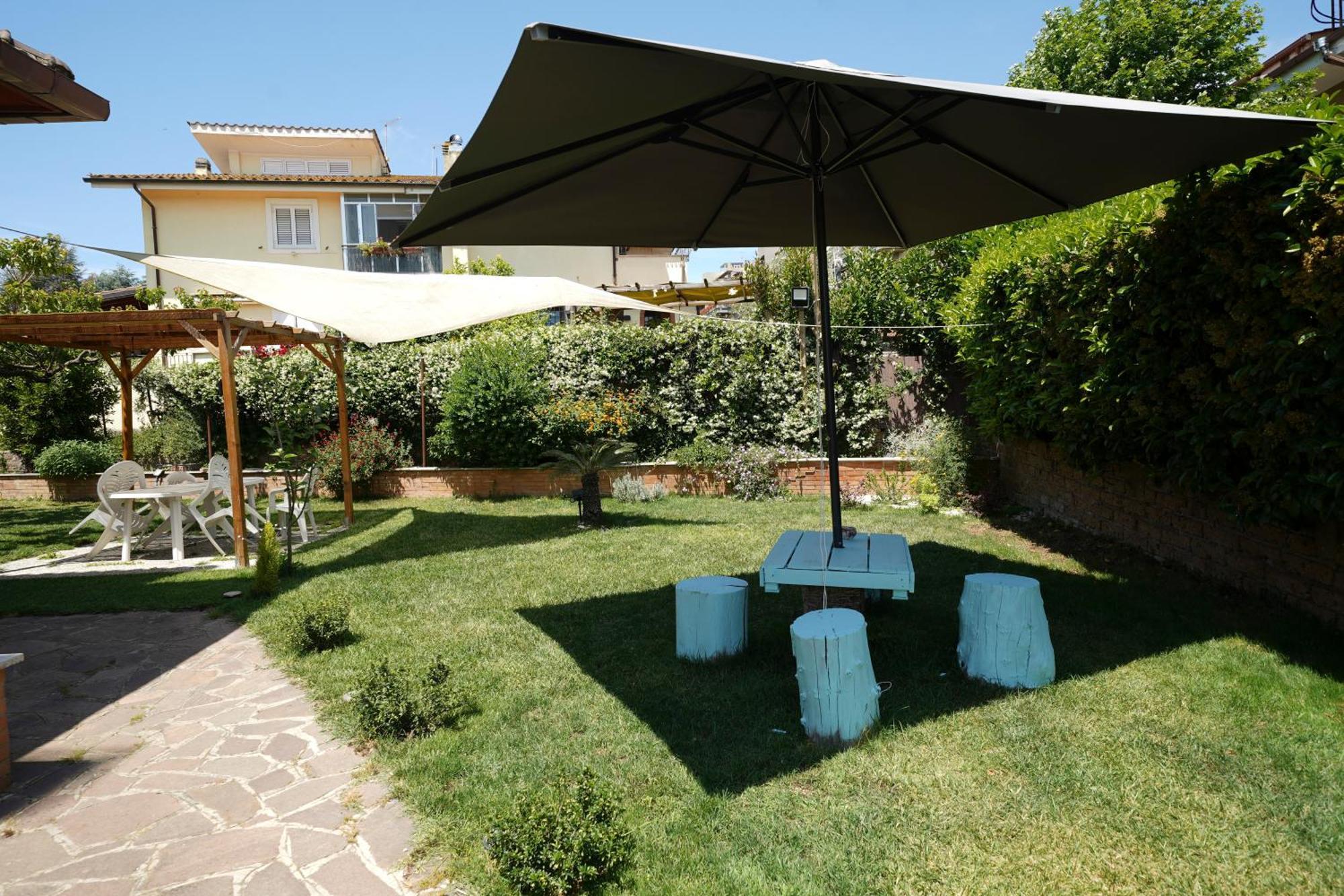 Da Piero E Gina Hotel Palidoro Exterior photo